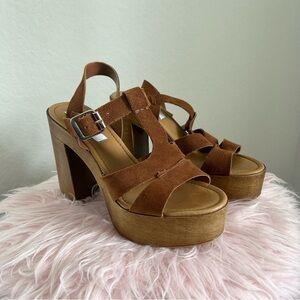 Steve Madden Y2K Brown Wooden Platform Heels